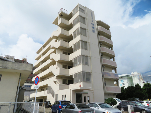 沖縄県宜野湾市の物件の施工前